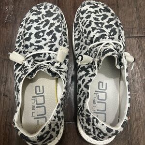 No stains, no torn or rough places